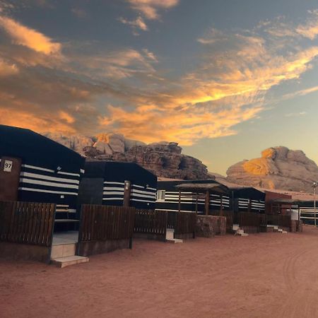Hillawi Sand Rose Camp وادي رم المظهر الخارجي الصورة